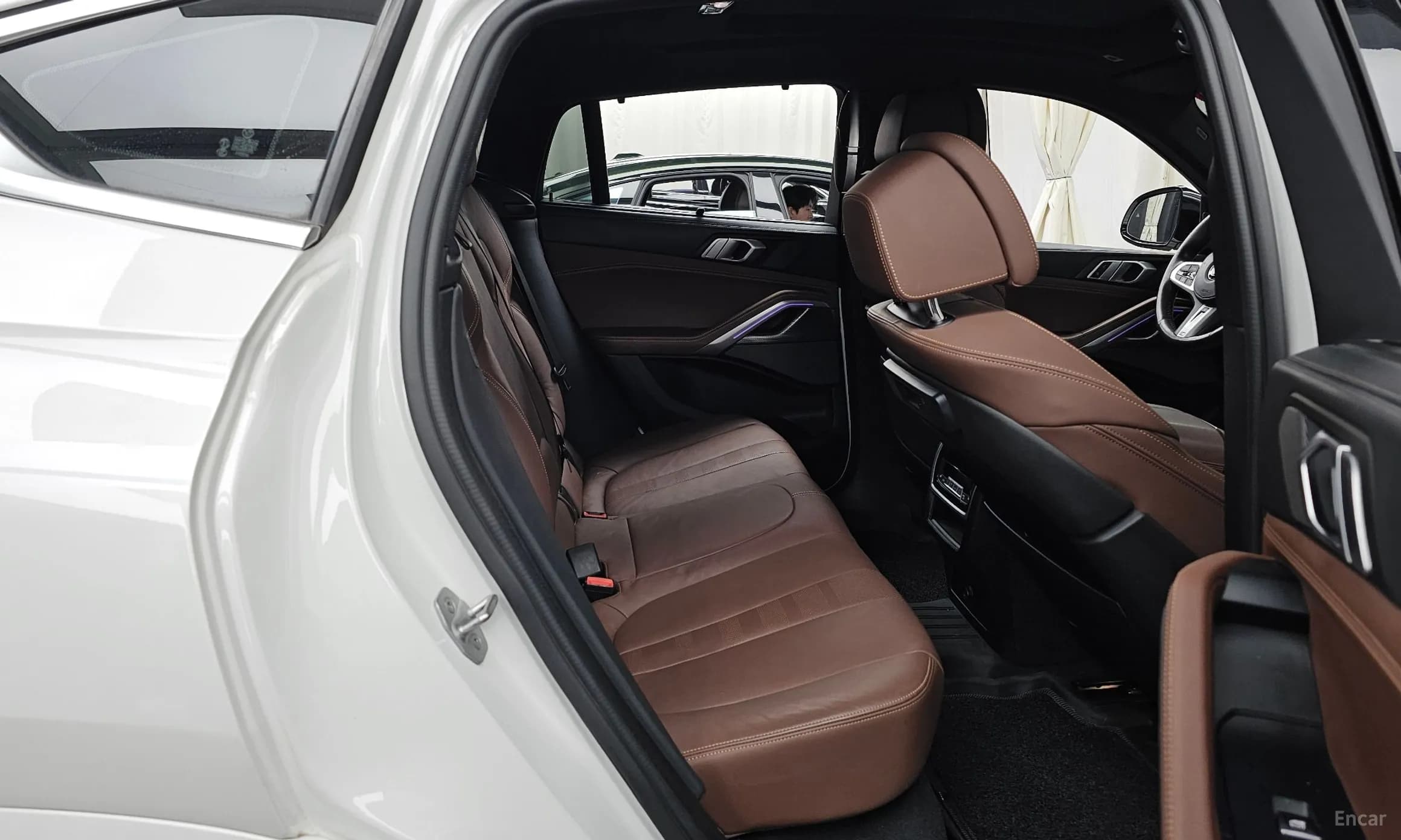 X6 (G06)