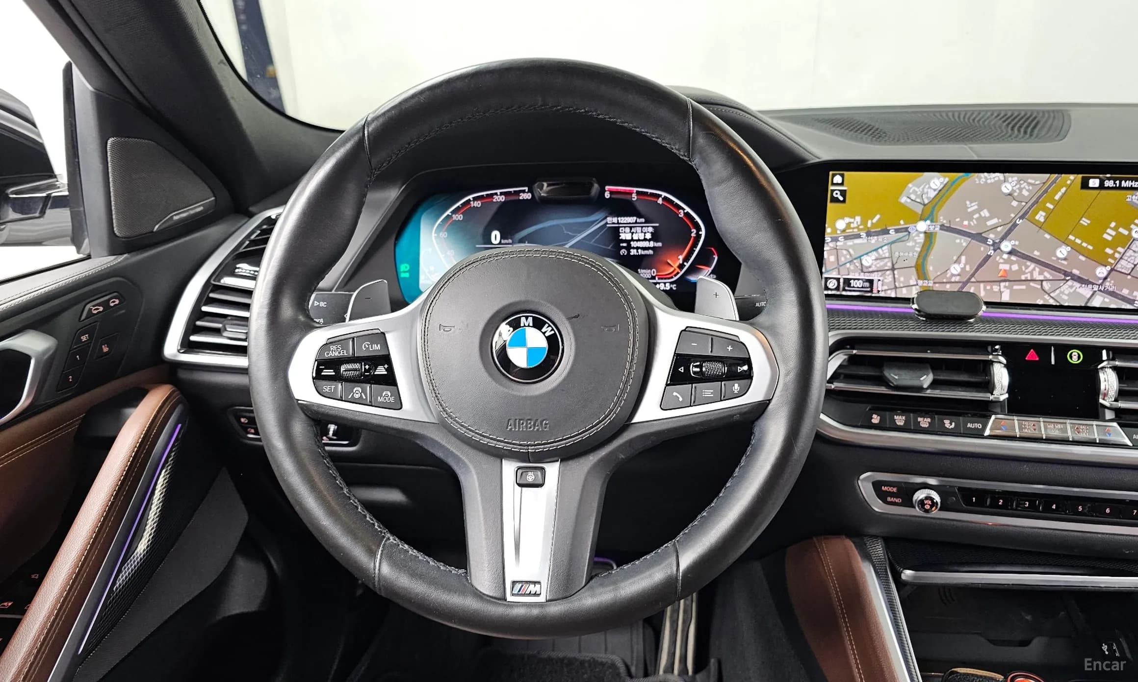 X6 (G06)