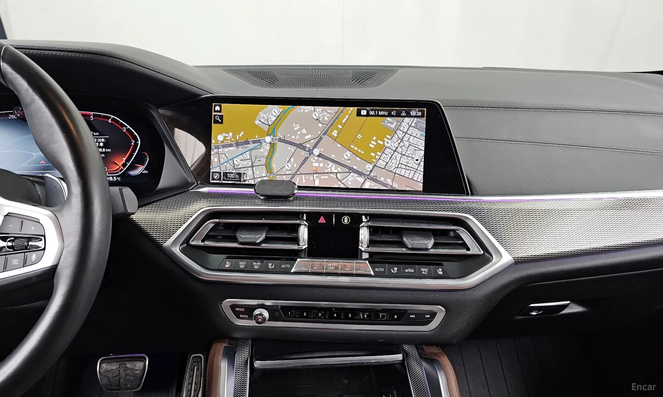X6 (G06)