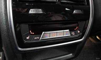 X6 (G06)