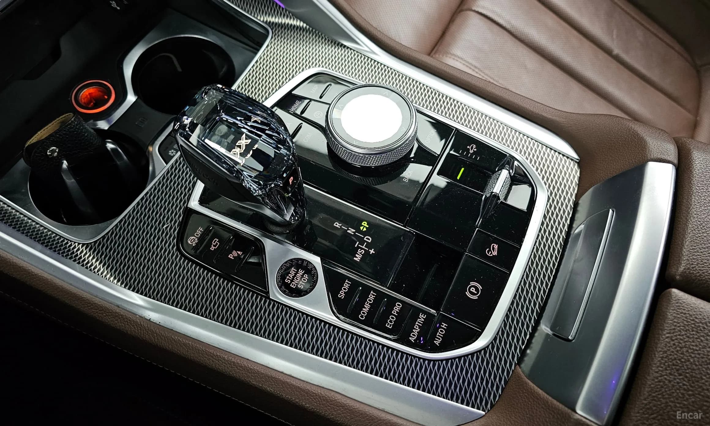 X6 (G06)