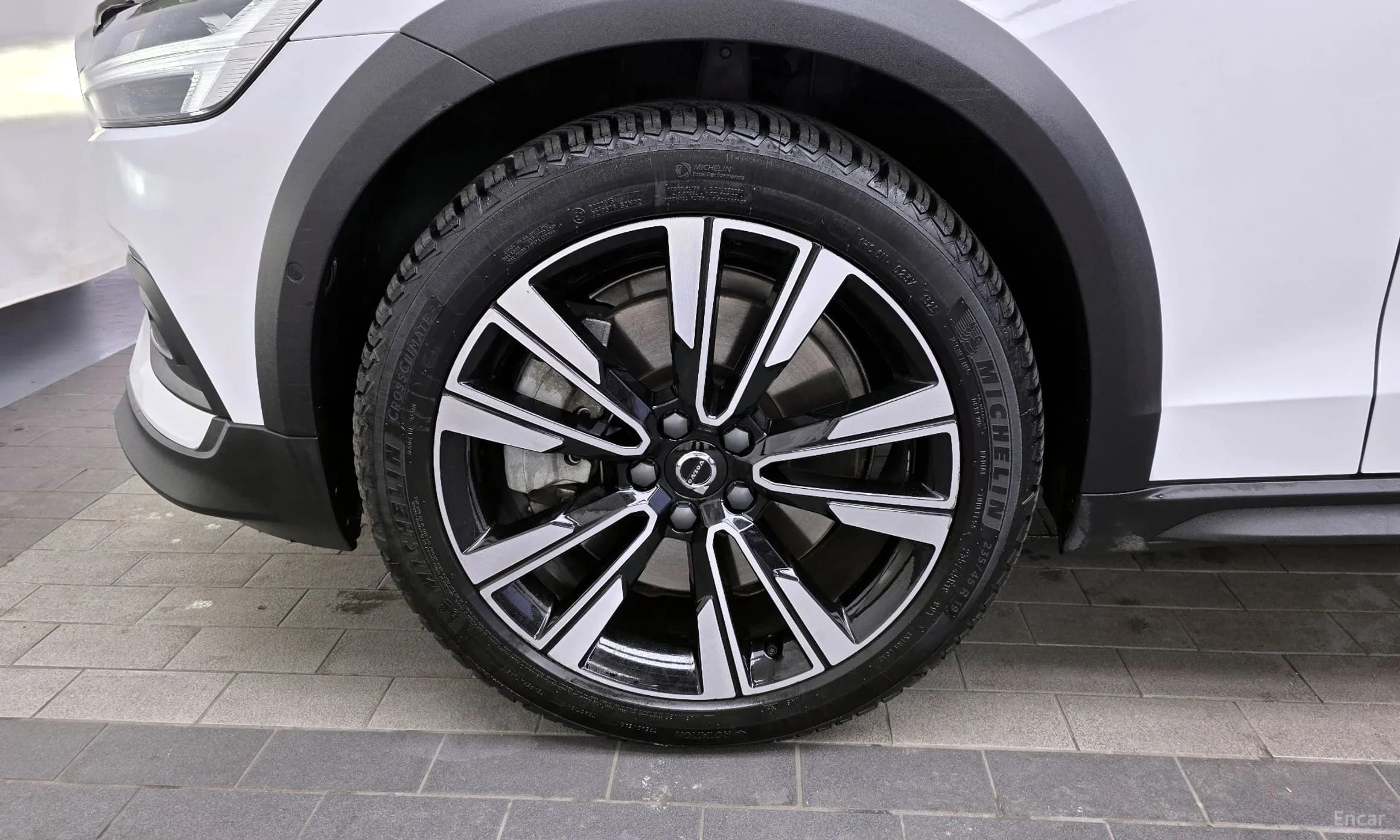 V60 Cross-Country 2nd Generation