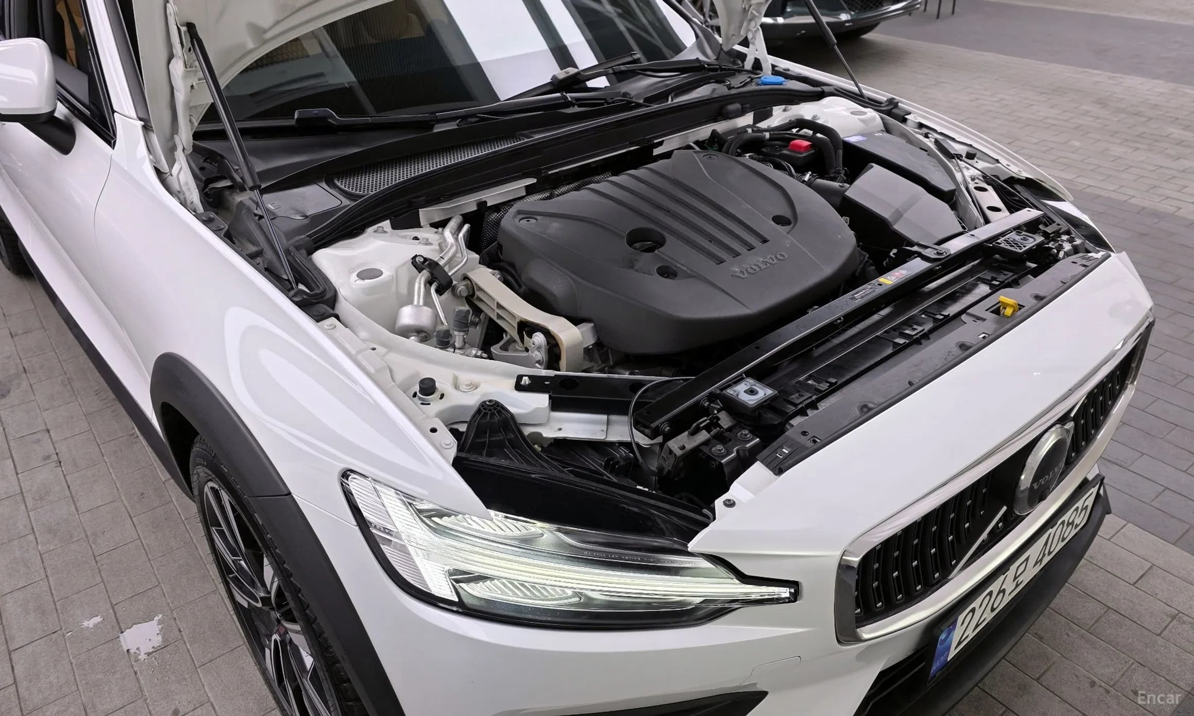 V60 Cross-Country 2nd Generation