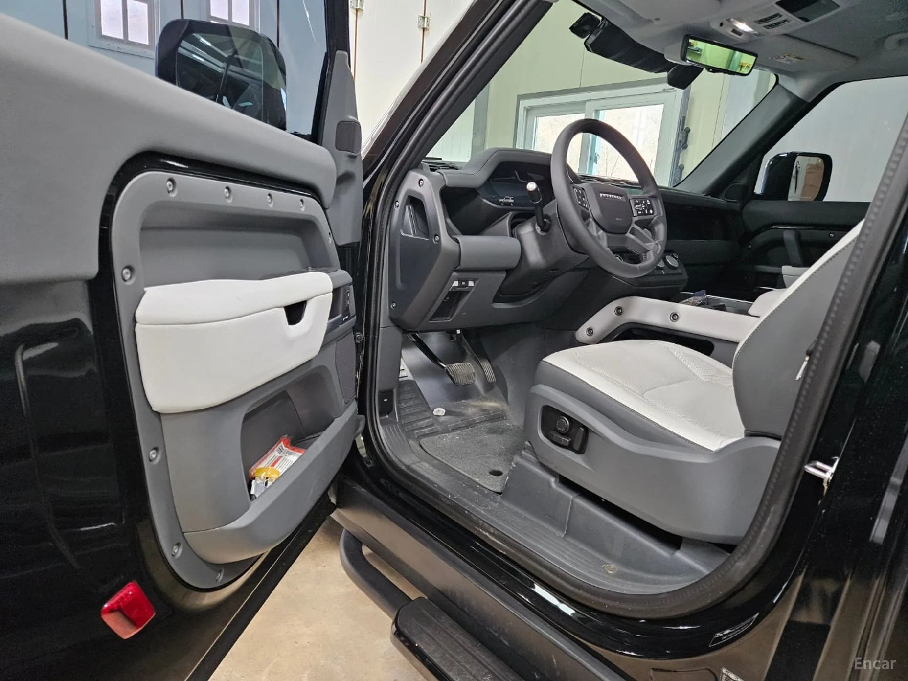 Defender (L663)