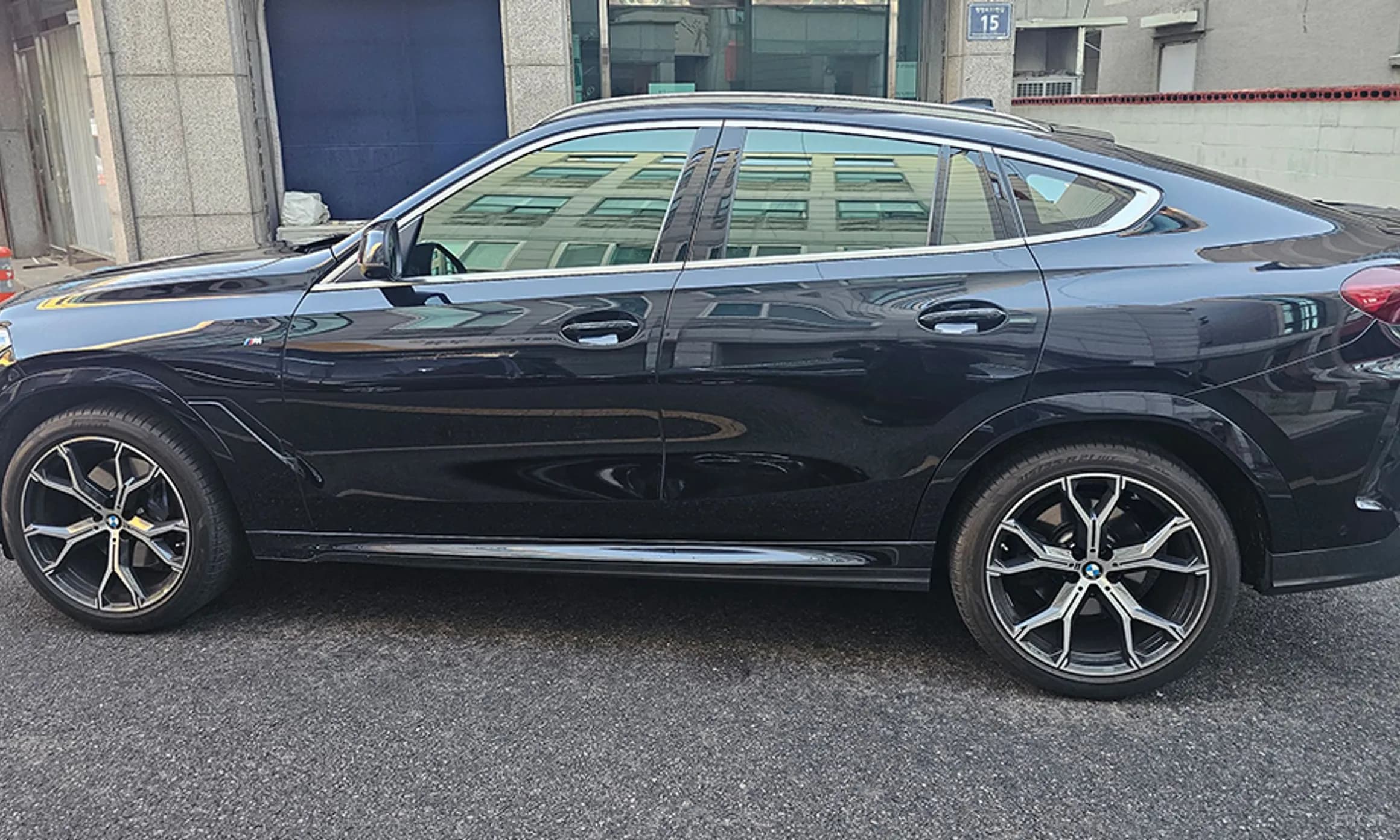 X6 (G06)