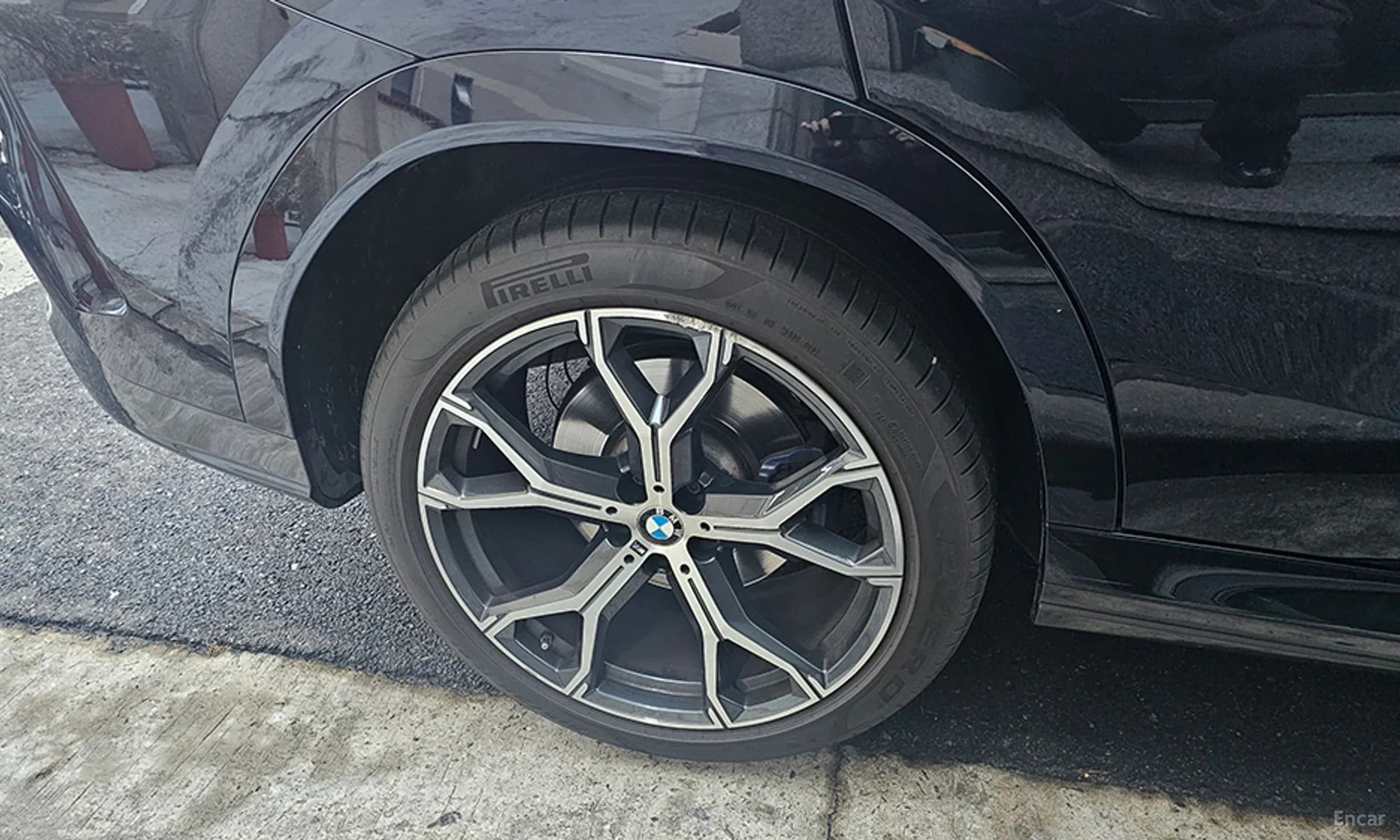 X6 (G06)