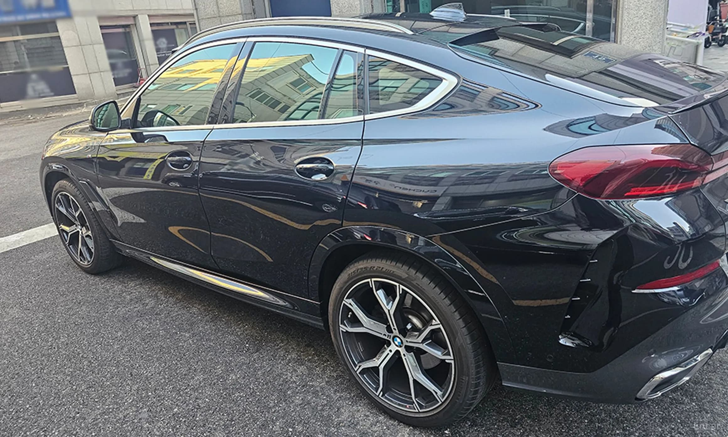 X6 (G06)