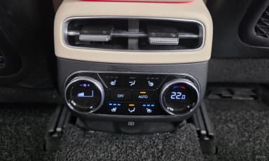 GV70