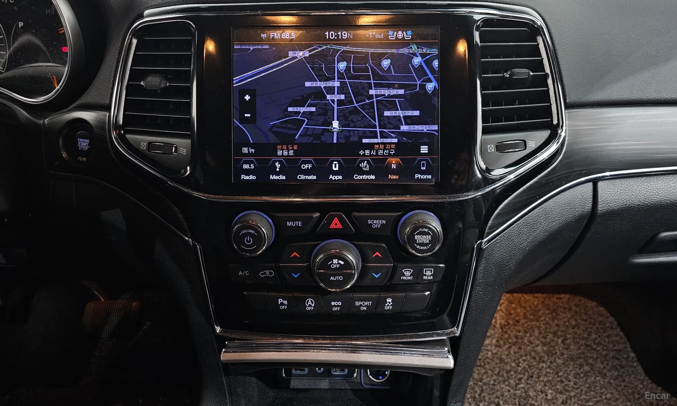 Grand Cherokee