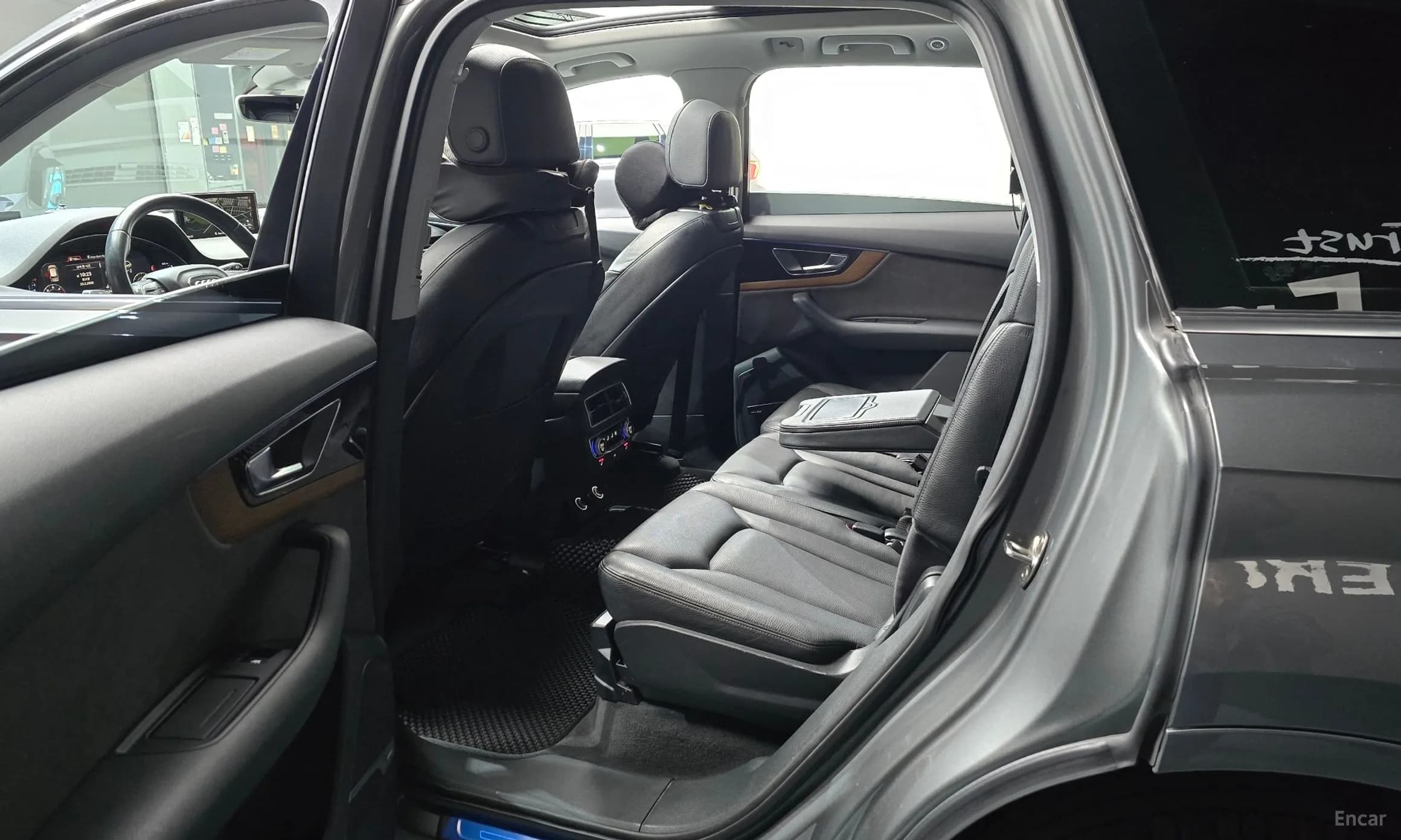 Q7 (4M)