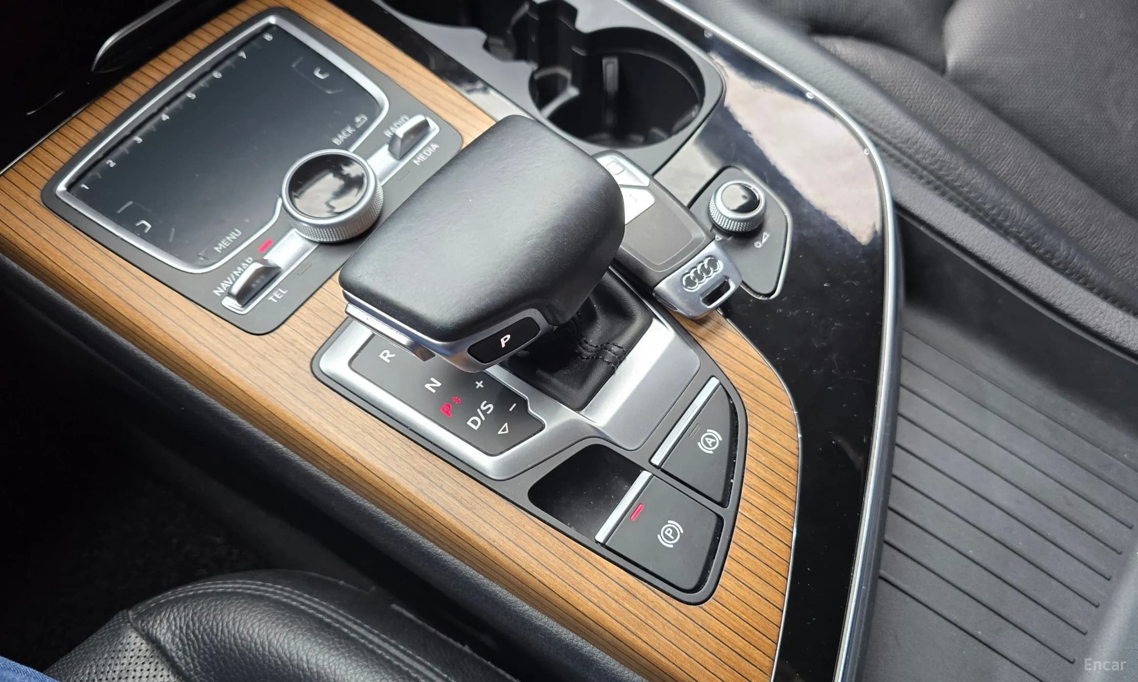 Q7 (4M)