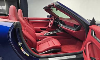 911 (992)