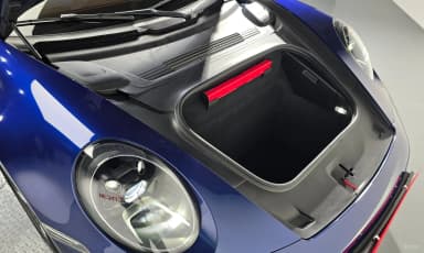 911 (992)