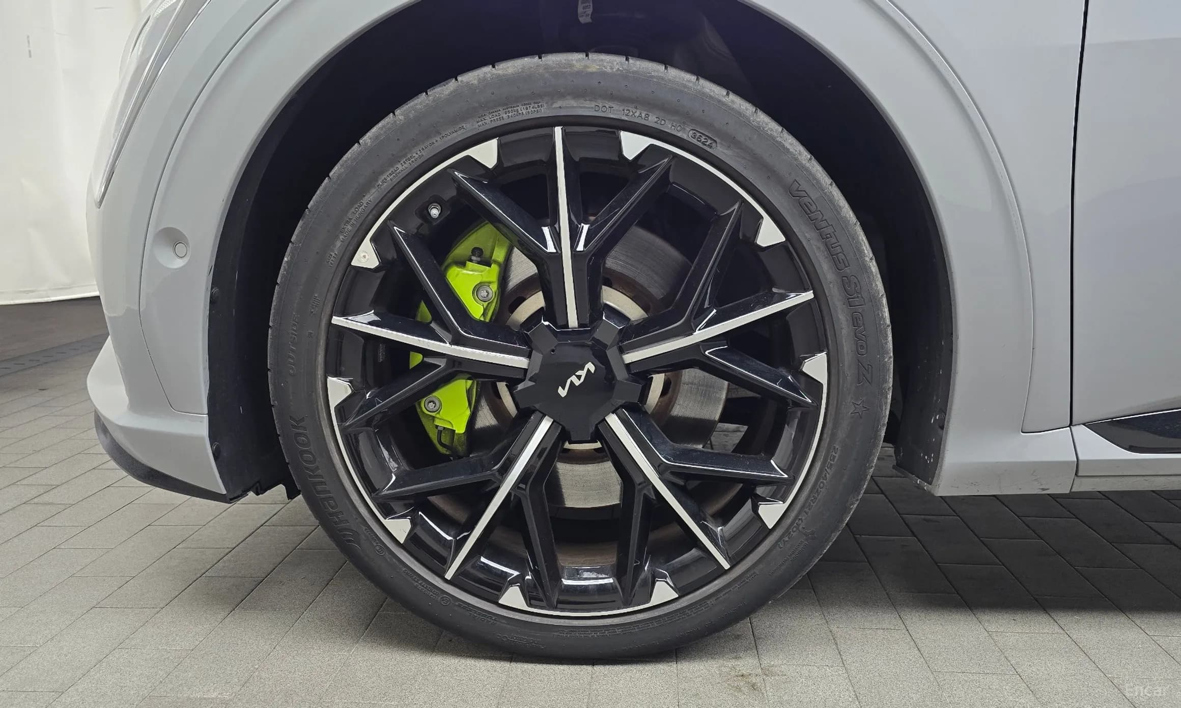 EV6