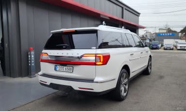 Navigator 4th generation