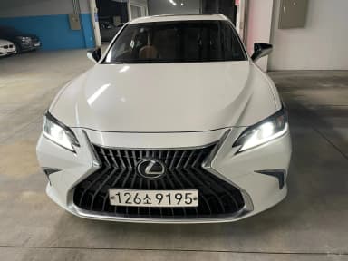 ES300h 7th Generation