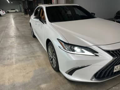 ES300h 7th Generation