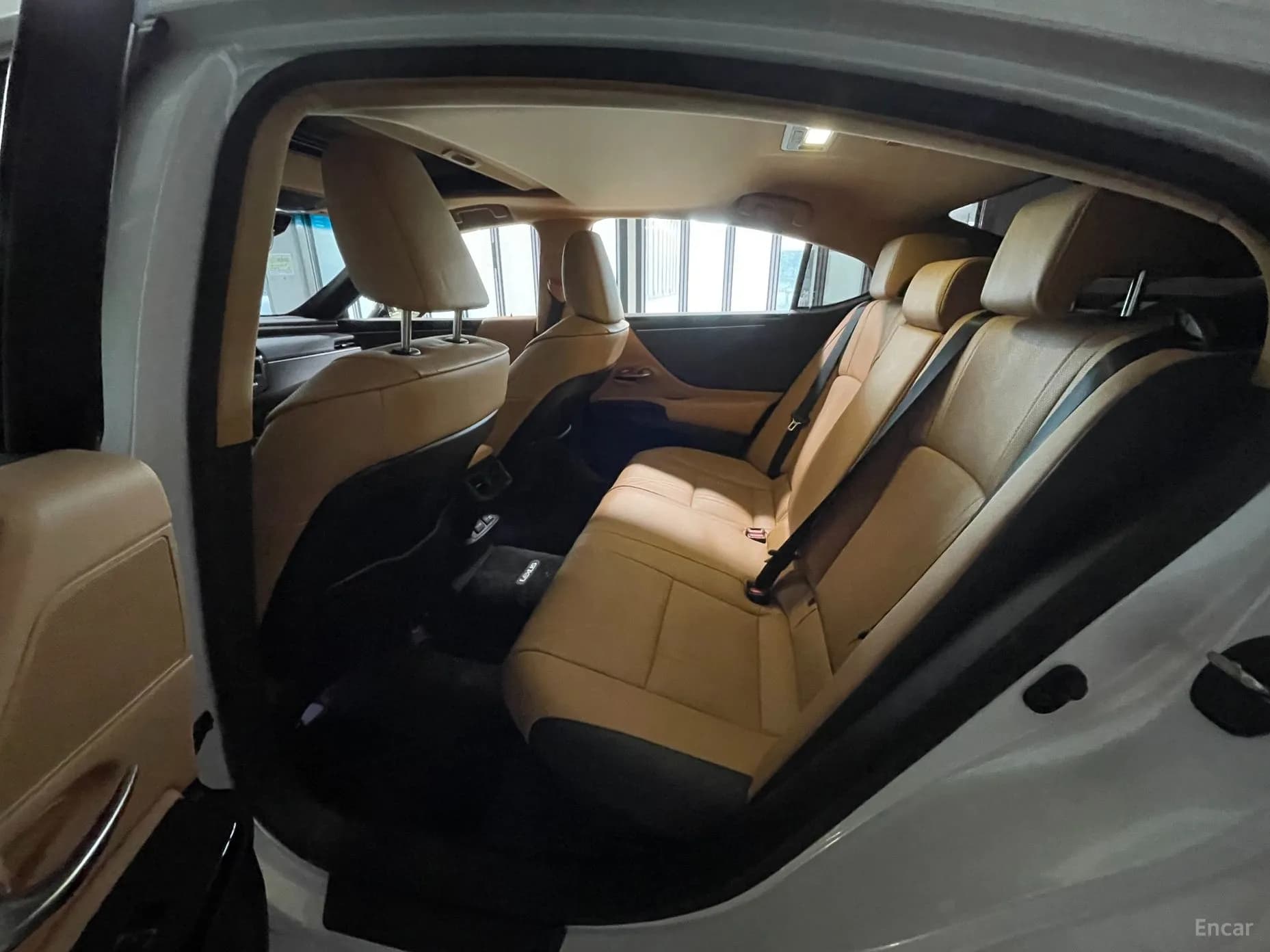 ES300h 7th Generation