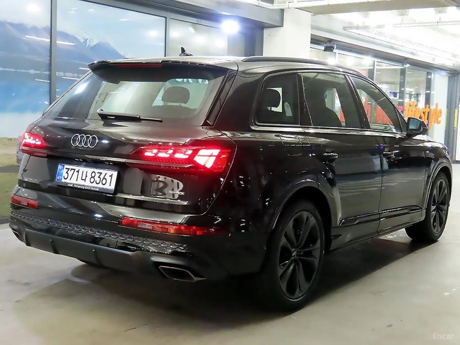 Q7 (4M)