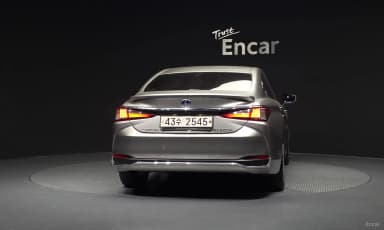 ES300h 7th Generation