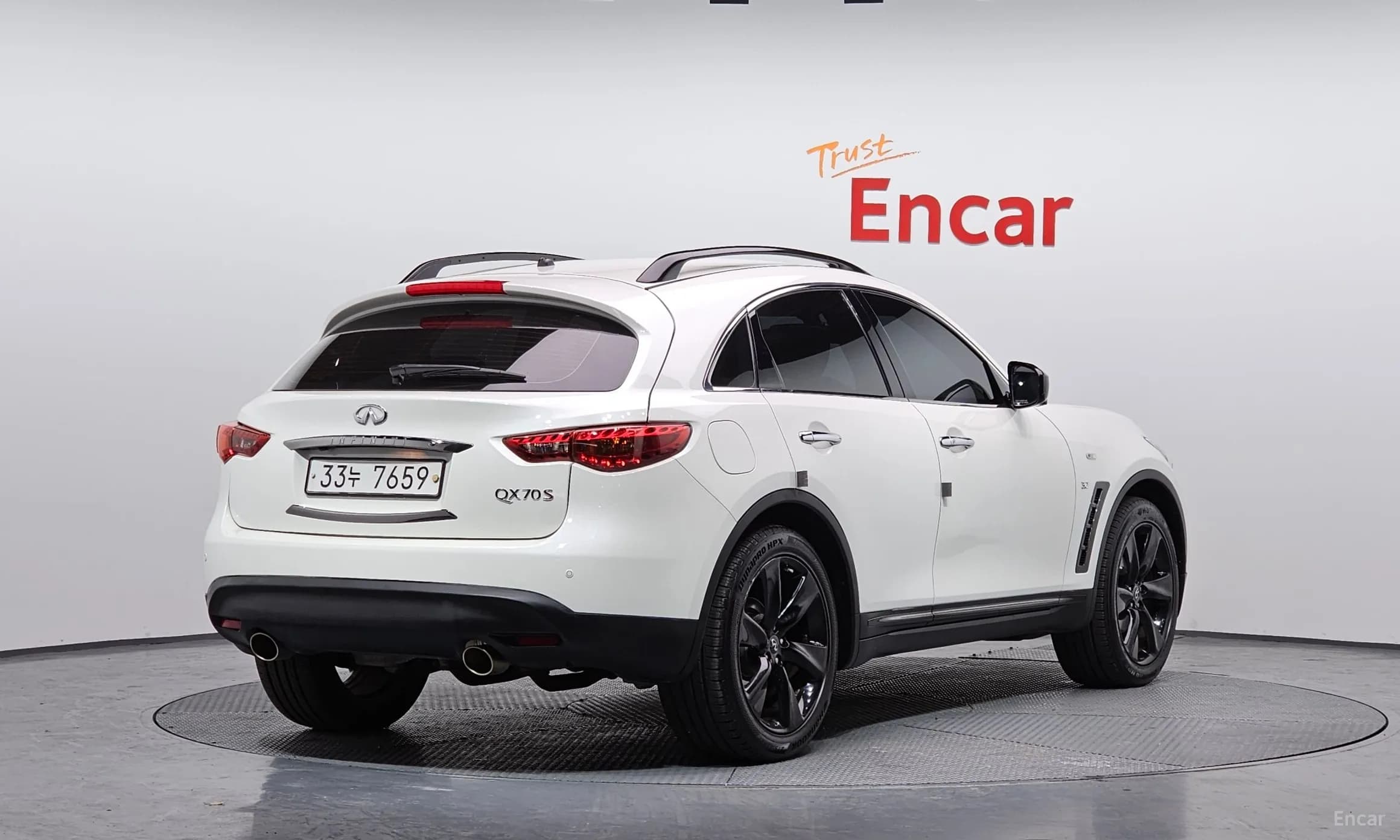 QX70