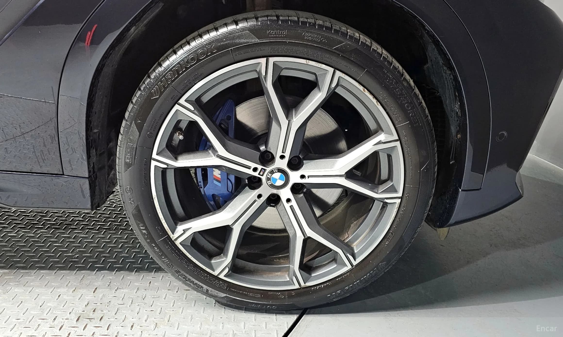 X6 (G06)