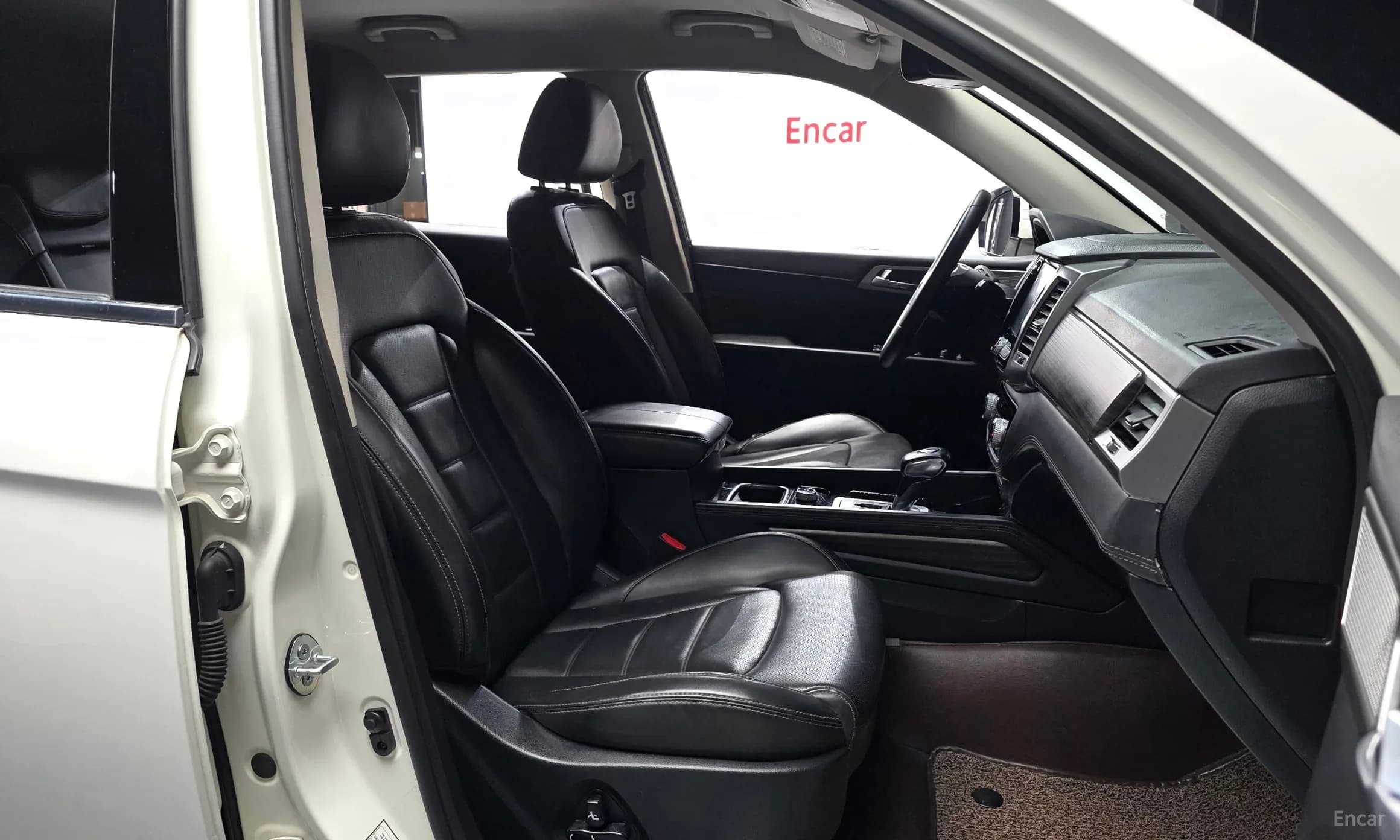 G4 Rexton