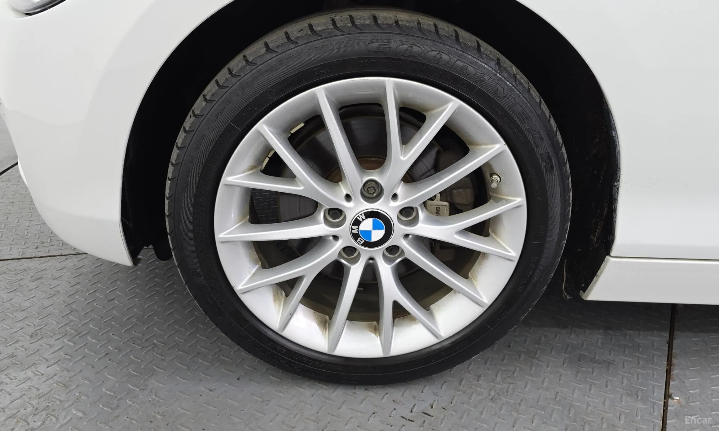 1 Series (F20)