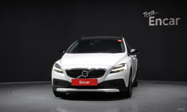 V40 Cross Country