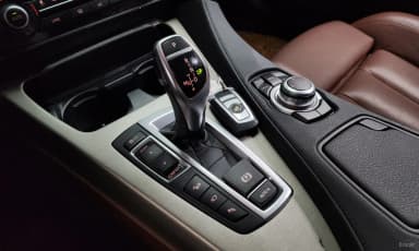 6 Series (F12)