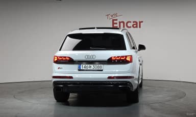 Q7 (4M)
