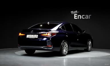 ES300h 7th Generation