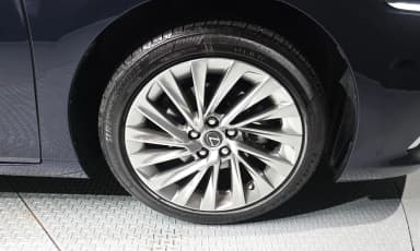 ES300h 7th Generation