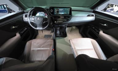 ES300h 7th Generation