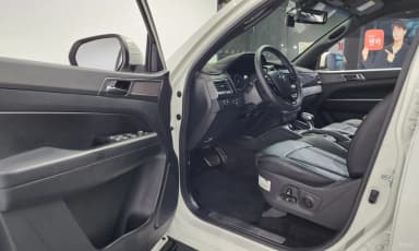 Rexton Sports Khan
