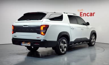 Rexton Sports Khan