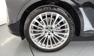 X7 (G07)