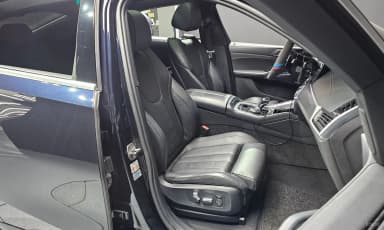 X6 (G06)