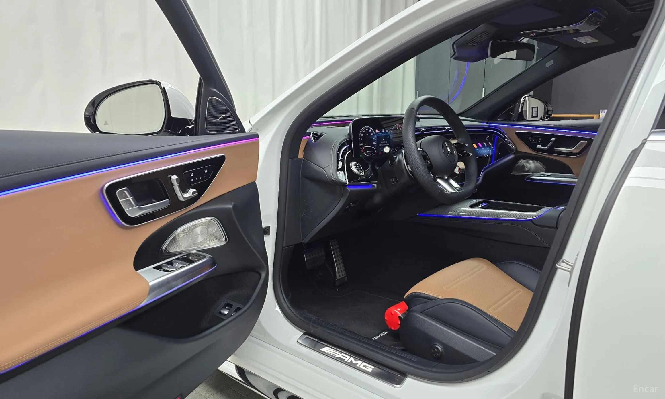E-Class W214
