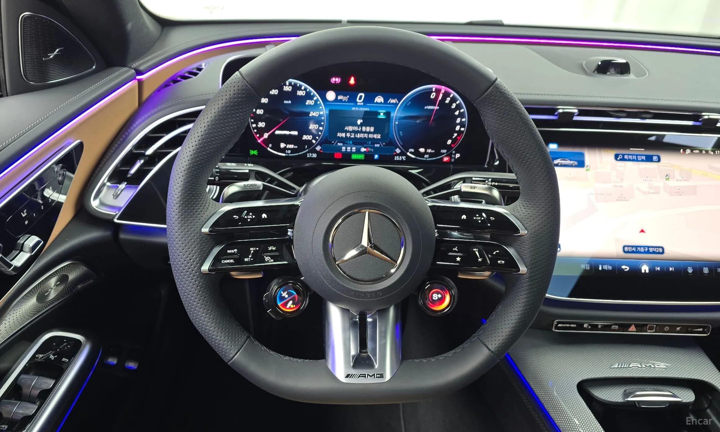 E-Class W214