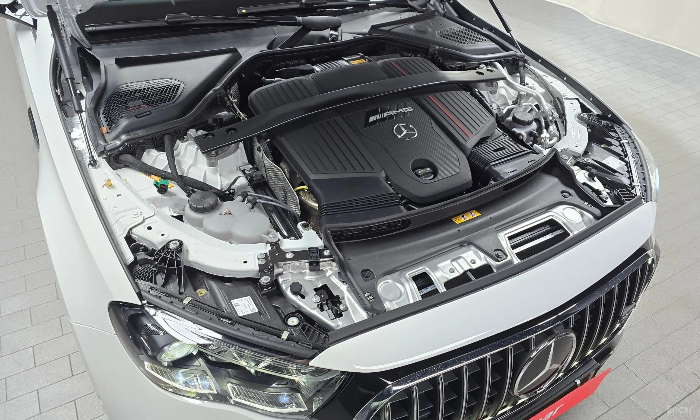E-Class W214