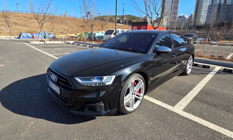 S8 (D5)
