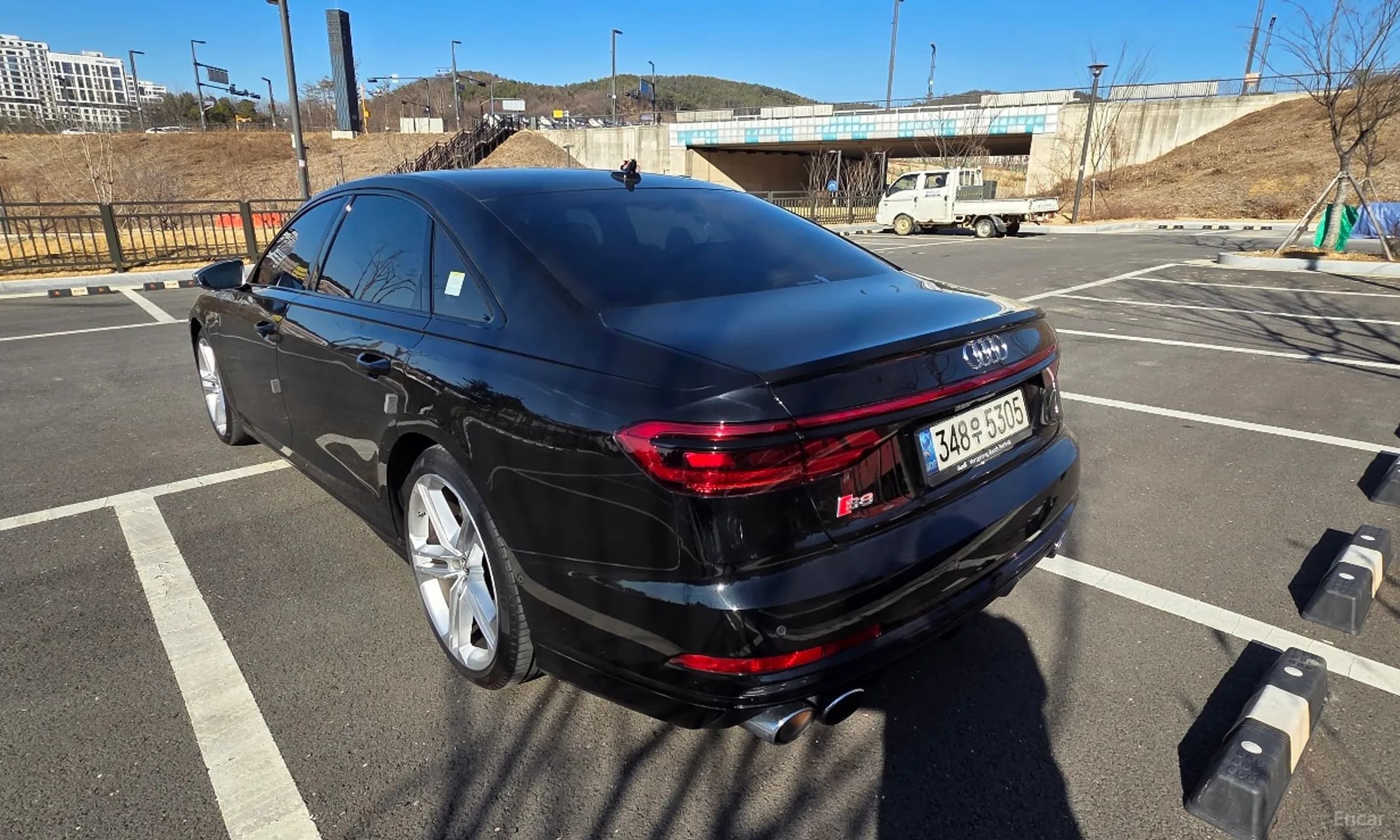 S8 (D5)