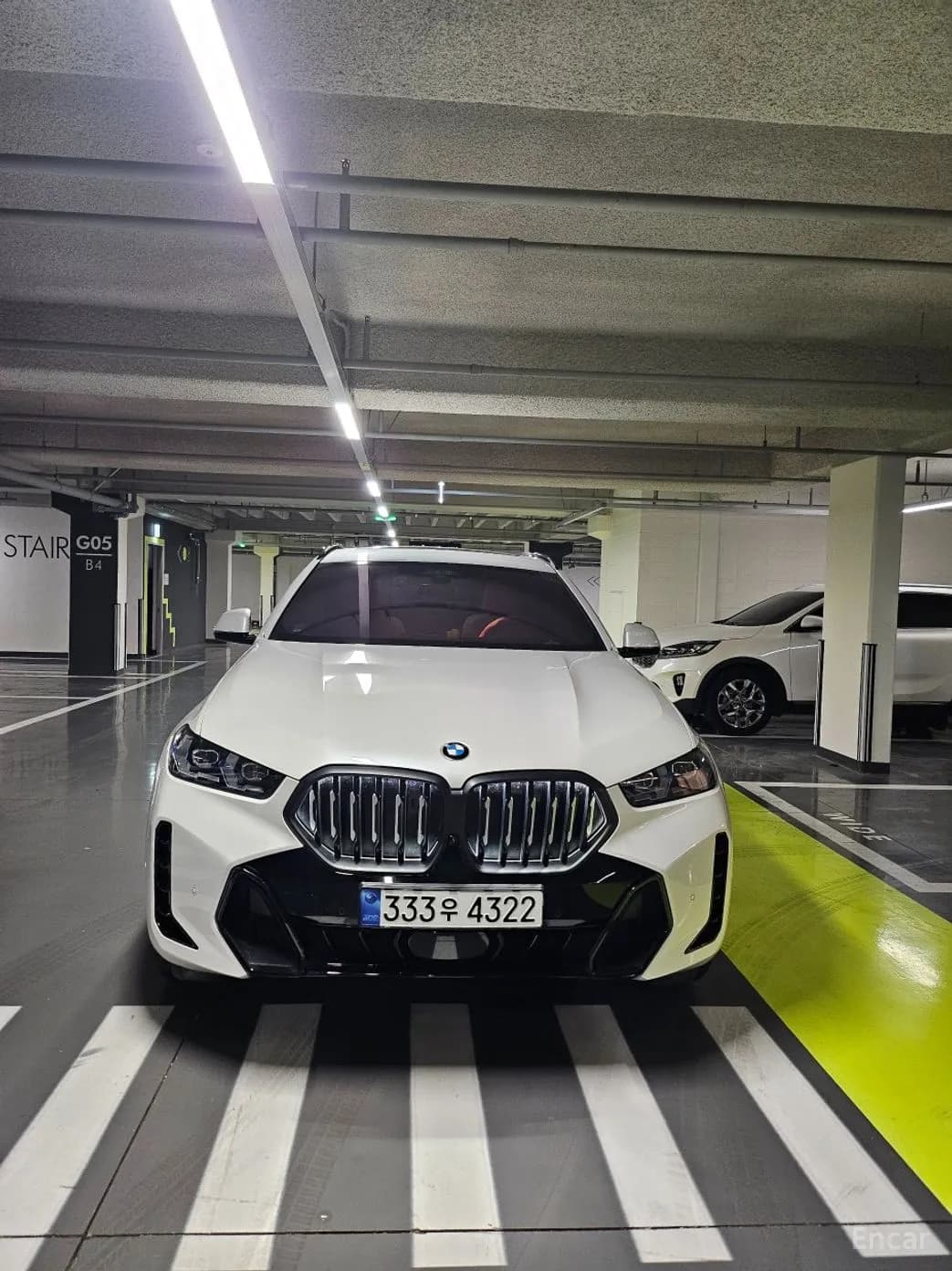 X6 (G06)
