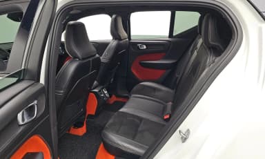 XC40