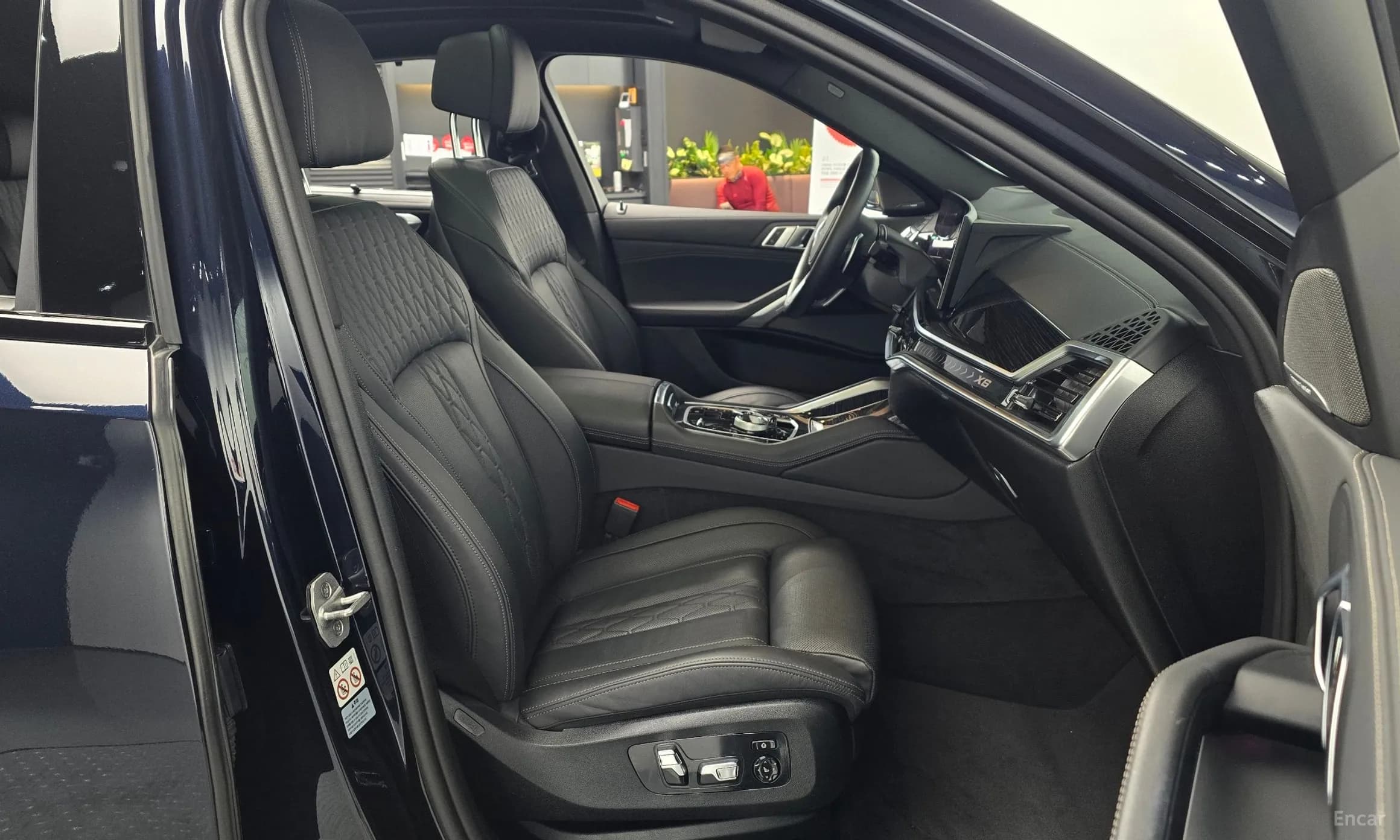 X6 (G06)