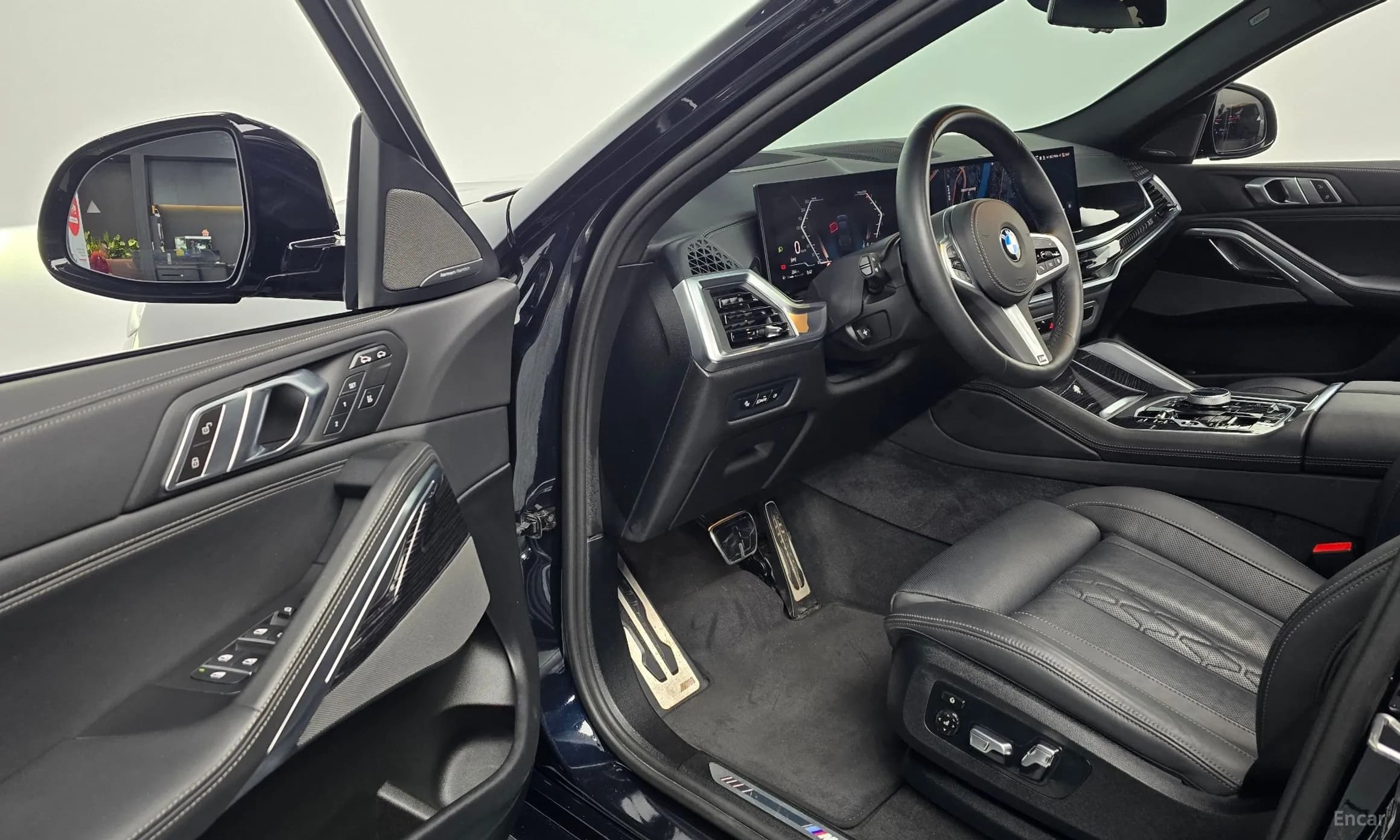 X6 (G06)