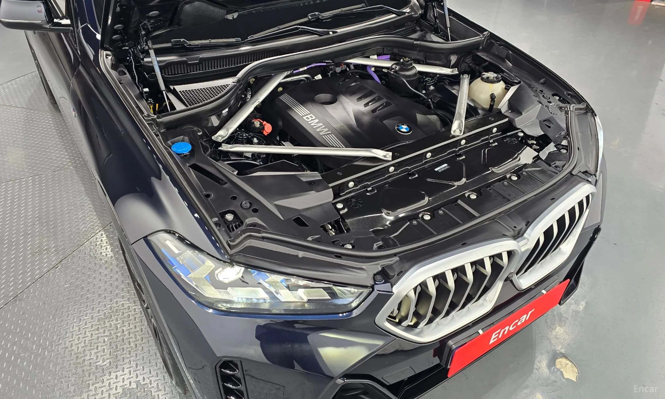 X6 (G06)