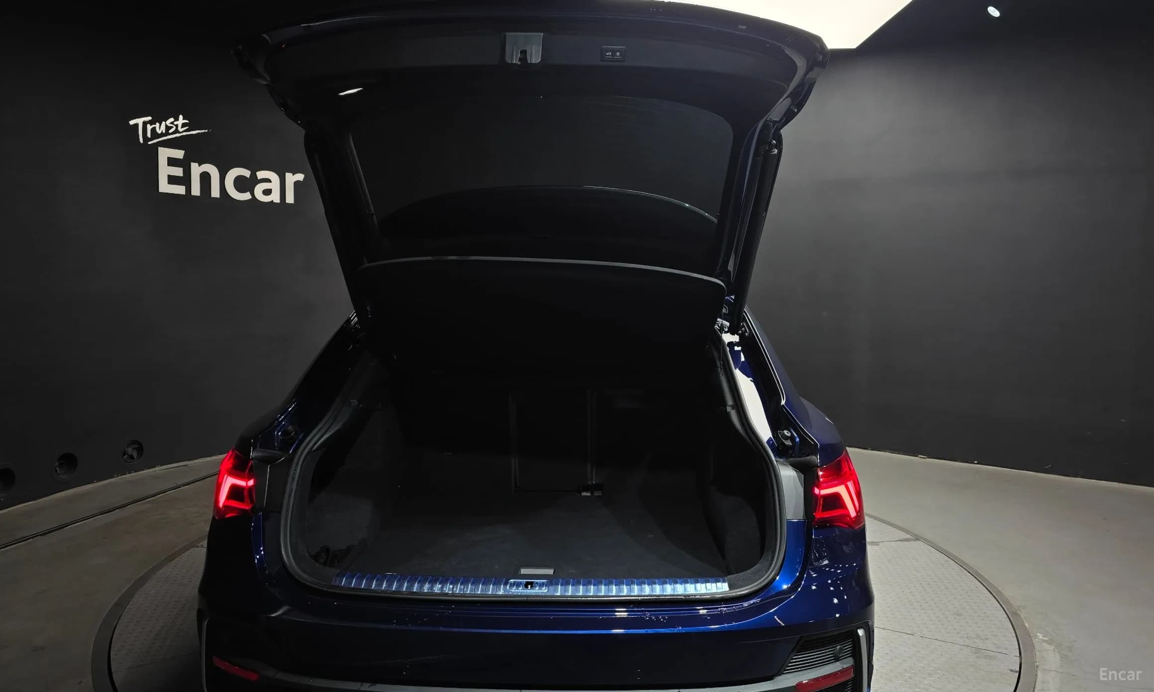 Q3 (F3)
