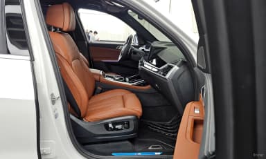 X7 (G07)